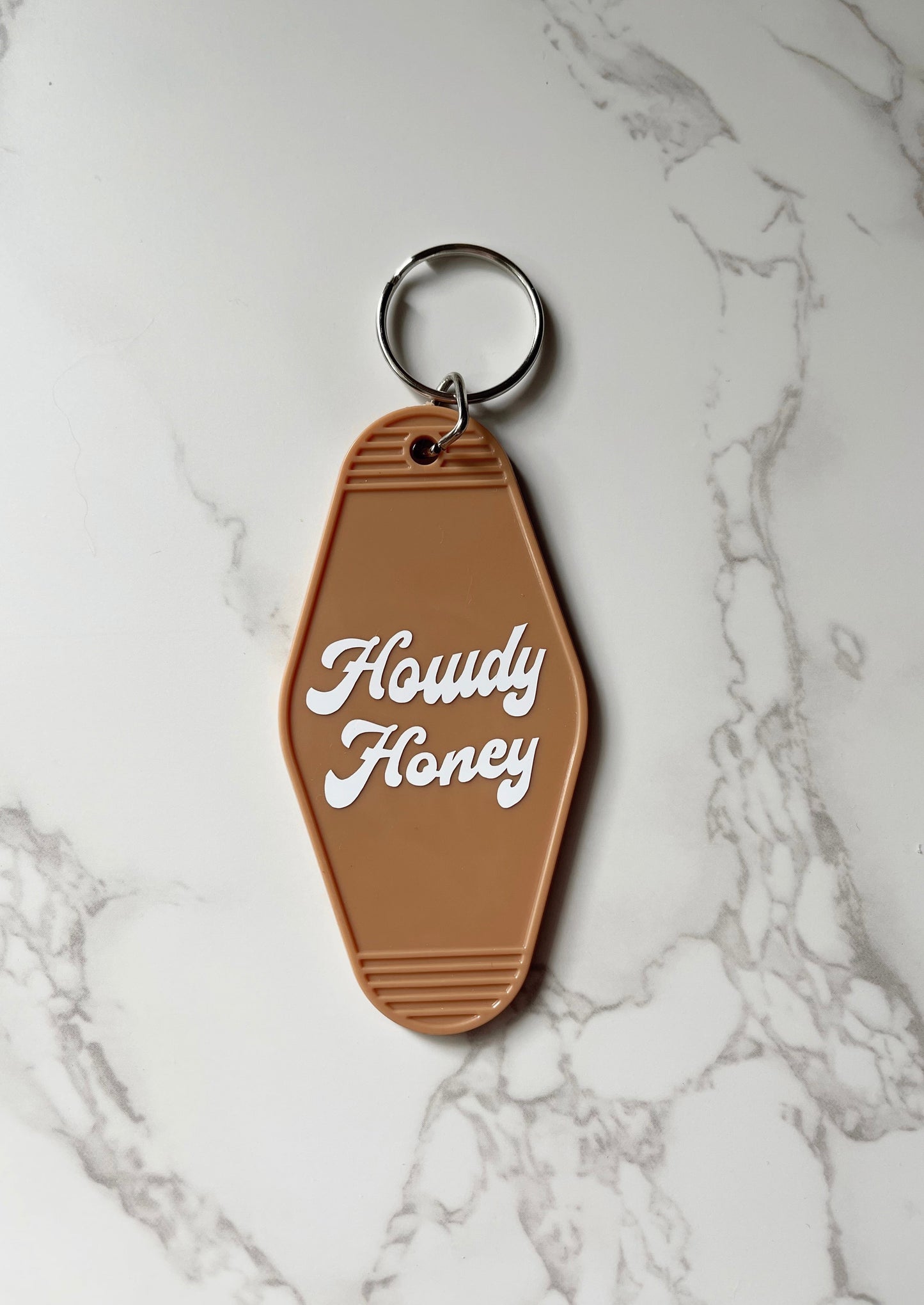 Vintage Motel Keychain "Howdy Honey" Retro Motel Keychain